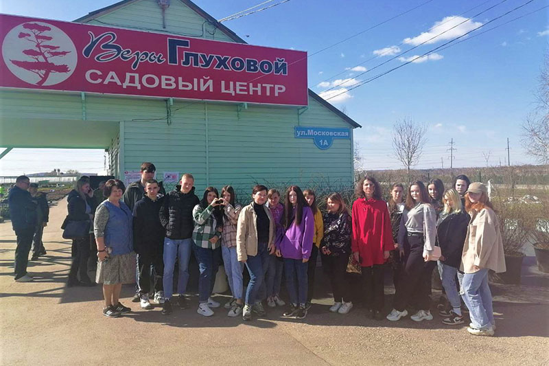 Экскурсия в Садовом центре Веры Глуховой